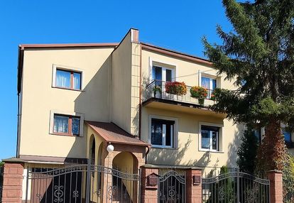 Dom bliźniak 8 pokoi, pow. 285 m2, ksm