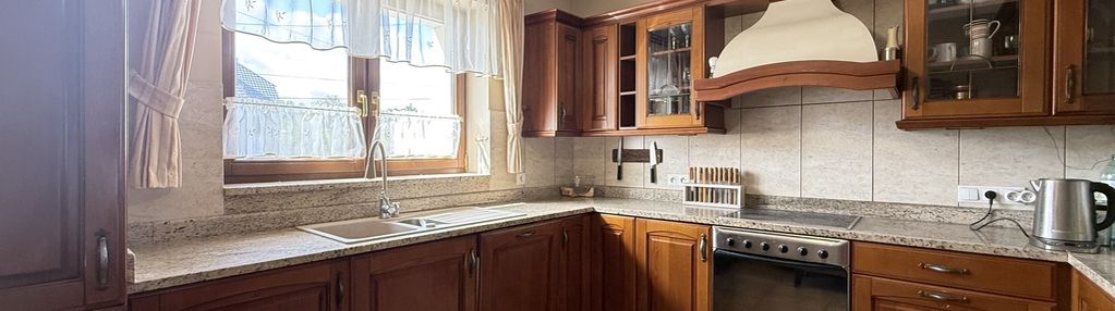 Dom na 9.88ar/lokal usługowy/ul.listopadowa