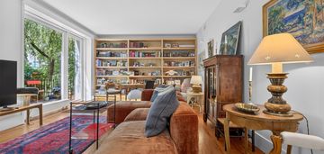 Modernistyczna willa z 1936r|152,6 m²|taras|garaż