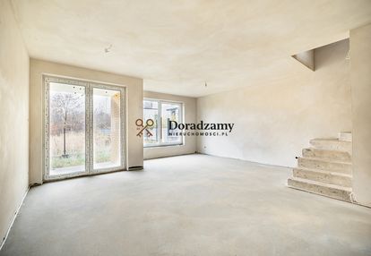 Dom w spokojnej zielonej okolicy