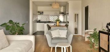 20 min spacerem do rynku. świetna inwestycja.