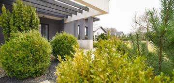 Dom bungalow do zamieszkania. wysoki standard.