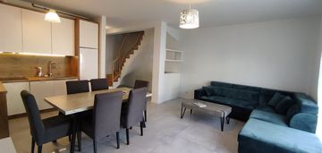 Nowoczesny dom w zabudowie szeregowej - zalasewo