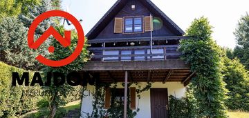 Dom letniskowy z widokiem na jezioro