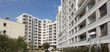 Mieszkanie z balkonem przy metrze. cicho. winda