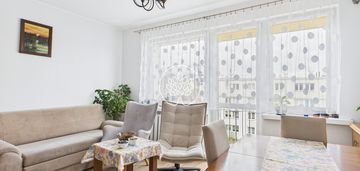 4 osobne pokoje, bardzo dobra lokalizacja!