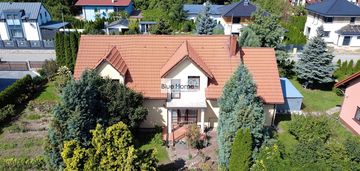 6 pokojowy dom wolnostojący w spokojnej okolicy