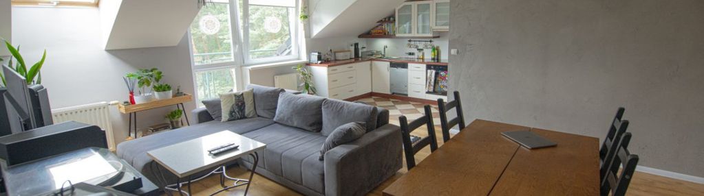 Słoneczne mieszkanie z widokiem na las + garaż