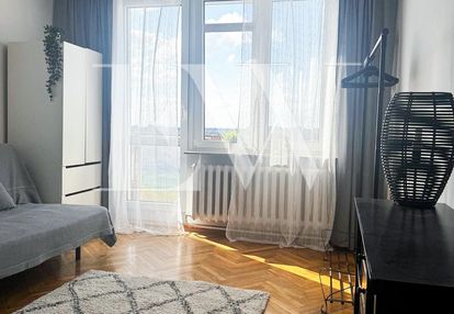 3 oddzielne pokoje i mokotów i etiudy rewolucyjnej,parking+piwnica