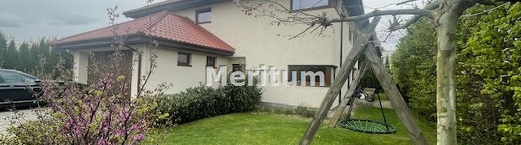 Dom wolnostojacy 5 pokoi garaż na 2 auta