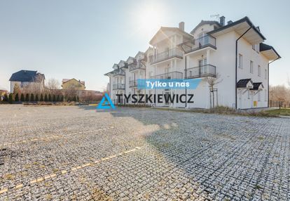 Faktura vat,  budynek z windą + miejsce postojowe