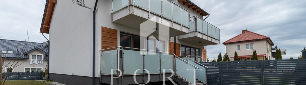 Pięknie położony dom w mostach.