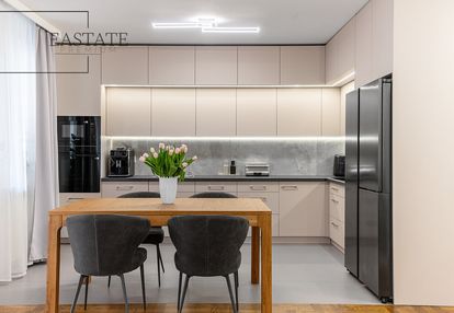 Rodzinne 4 pokoje 94 m² + garaż, przy arkadii