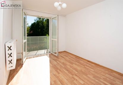 3 pokojowe na parterze z balkonem