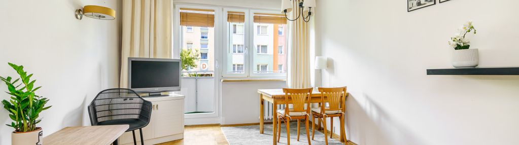 Zadbane dwa pokoje z kuchnią przy lesie