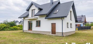 Dom z widokiem na panoramę łańcuta