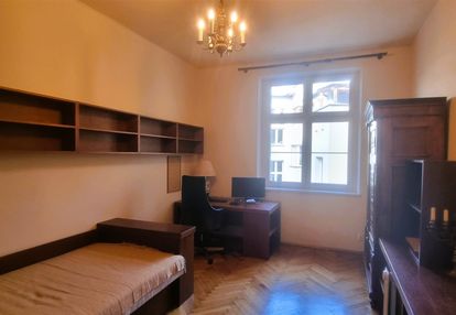 3 pokoje, 85m2, osobna kuchnia, ul. szlak