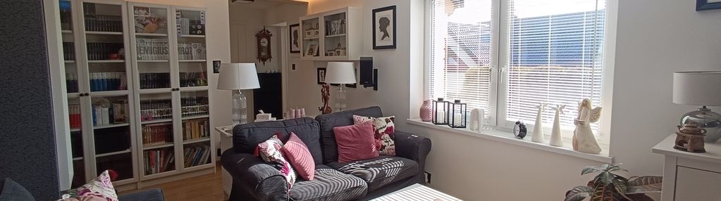 Wypielęgnowany dom w pobliżu śródmieścia