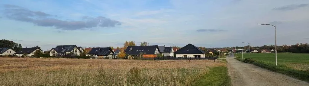 Środa Śląska działka 800 m²