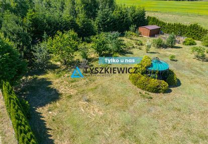 Urokliwa działka w pobliżu lasu i jeziora