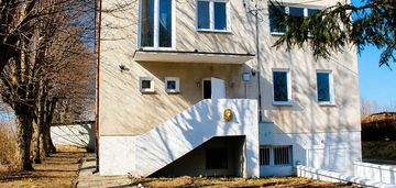 Dom 240 m² | działka 40a | 2 garaże | hulcze