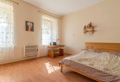 2 pokoje do remontu w ścisłym centrum