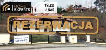 Dom z podwójnym garażem, tarasem i działką 1200m2