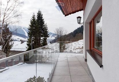 Dom z panoramą skrzycznego - cisza i prywatność