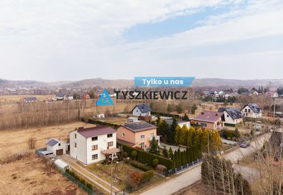 Dom - 3 pełne kondygnacje i garaż