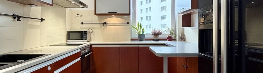 Na sprzedaż 74,4m2gocław 3/4 pokoje 2 loggie garaż