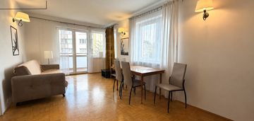 Przestronne / widne / dobra lokalizacja / balkon
