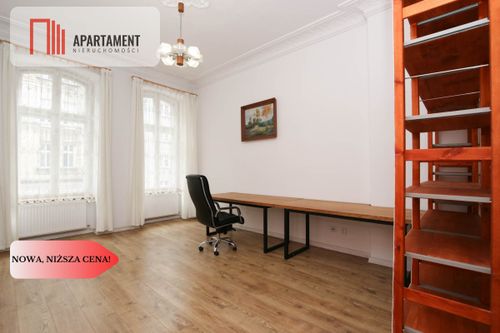 10 900 zł za m2/ 3 pokoje+ balkon+ piwnica
