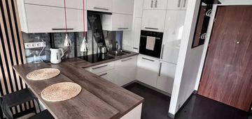 Balkon | parking | stabłowice | 38 m²