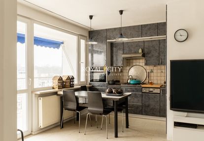 3 pokojowe mieszkanie na powiślu.