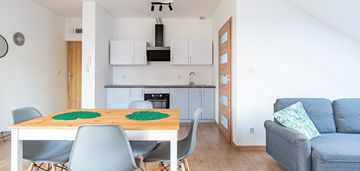 Przestronne studio 30m2 *chełmońskiego* parking w cenie