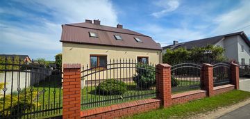 Rudniki-  przytulny dom na pięknej działce