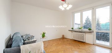 Kawalerka z balkonem, krowodrza, litewska