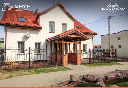 Dom podzielony na 2 mieszkania|działka 1200 m2