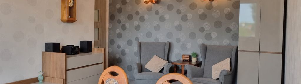 3-pokoje z oddzielną kuchnią, balkonem i piwnicą