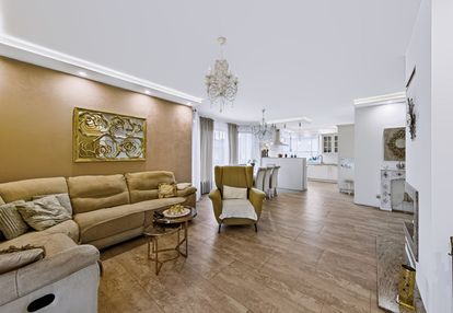 Dom rok budowy 2021 | 247 m² | ogród 946 m