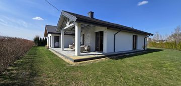 Elegancki dom parterowy w walendowie