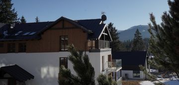 Przestronny, wysoki apartament, piękna lokalizacja