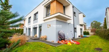 Dom na stawkach - okolice ulicy strzałowej.