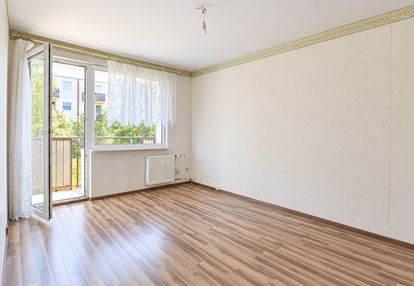 Tramwaj, sklepy, parking – wszystko tuż obok