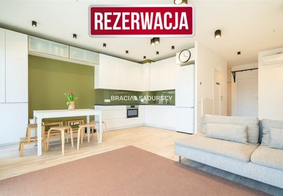Widok na park lotników/garaż/jasne i przestronne