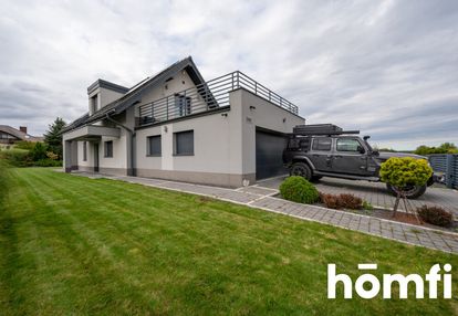 Dom wolnostojący i smart home i standard premium