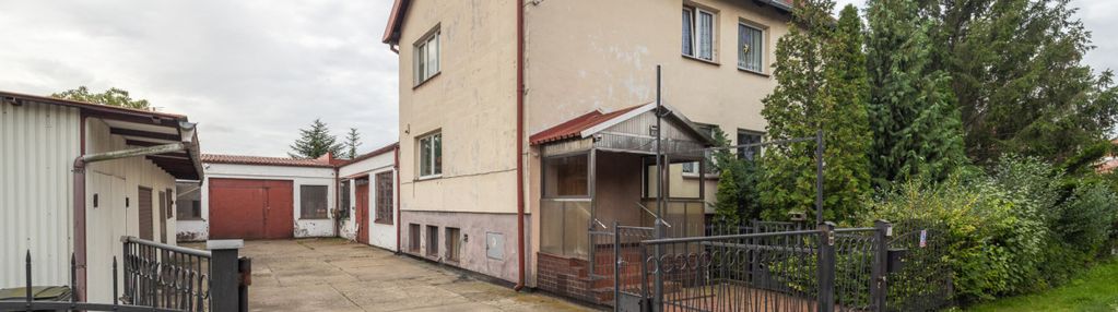 Dom z ogrodem i zapleczem gospodarczym