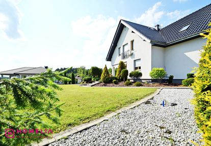 Dom w stylu flow–spokój, komfort i bliskość lasu