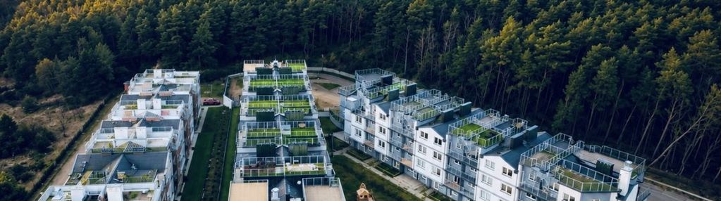 Dwa apartamenty na sprzedaż 300 m od morza