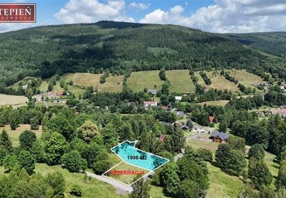 Urokliwa działka budowlana.